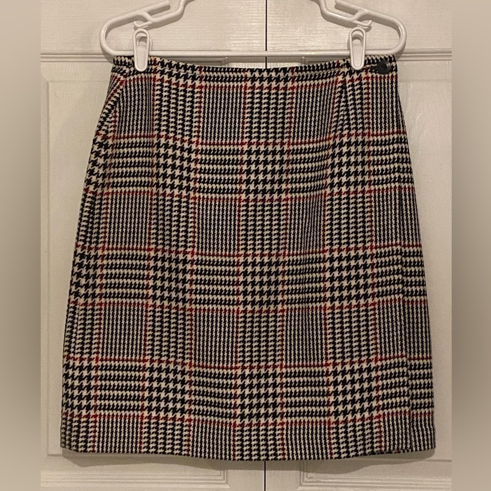 Style & Co. Houndstooth wool mini shirt. Size 10